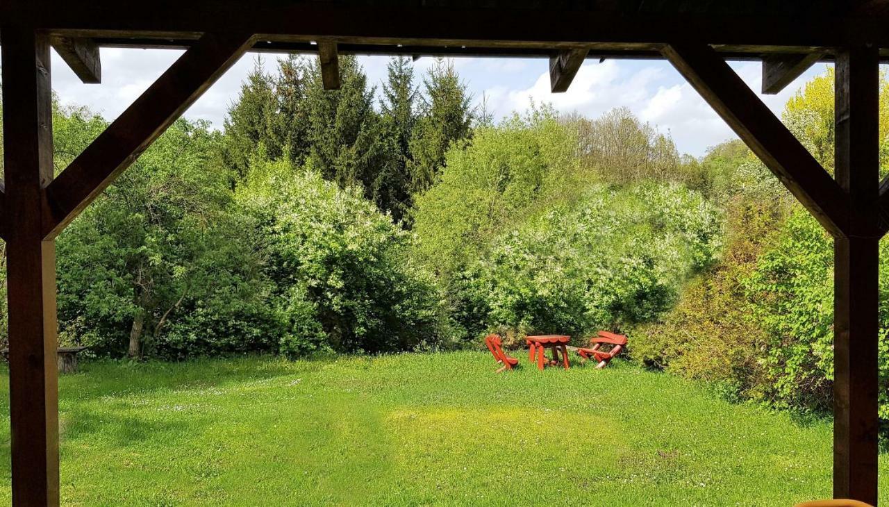 Muskátli Vendégház Parád Exterior foto